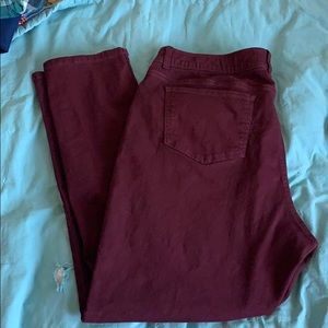 Women’s stretchy jeans.